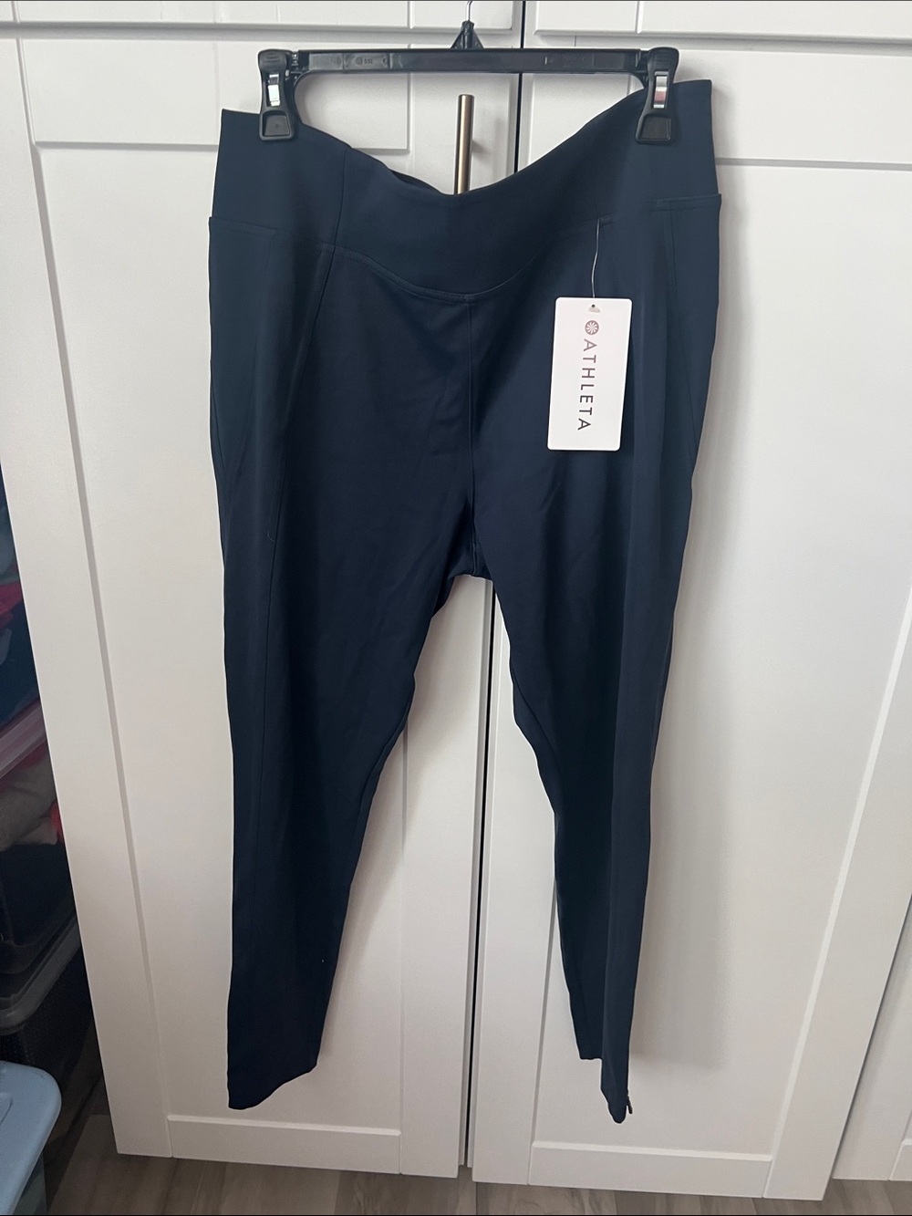 Athleta Delancy skyline tight navy High-Rise Leggings with Tag